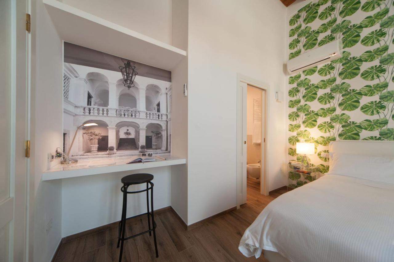 Bed and Breakfast La Soffitta Covelli Трани Экстерьер фото