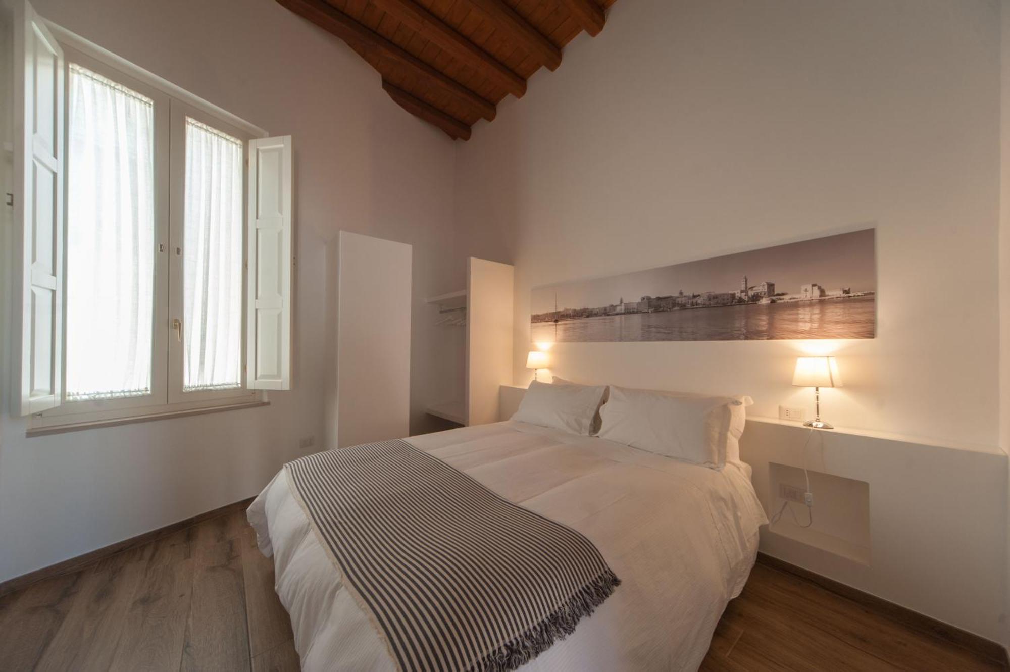 Bed and Breakfast La Soffitta Covelli Трани Экстерьер фото